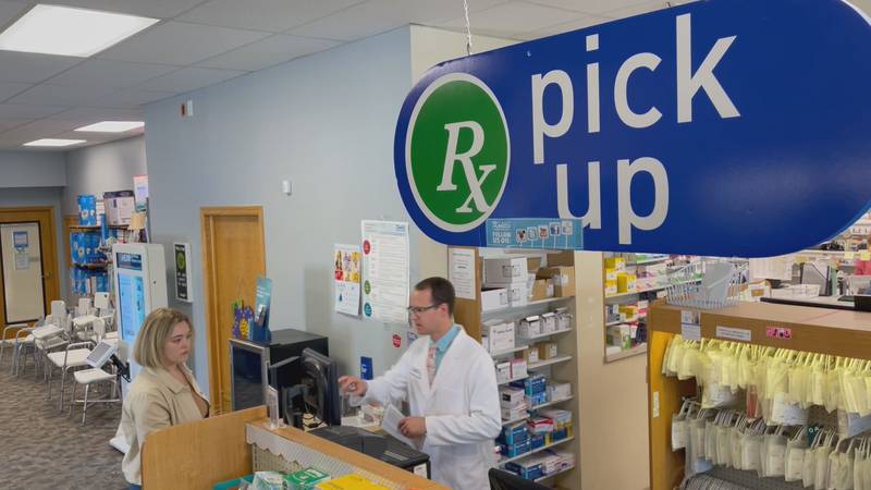 10/11's Madison Pitsch went to Kohll's Rx to learn more about getting Narcan for free